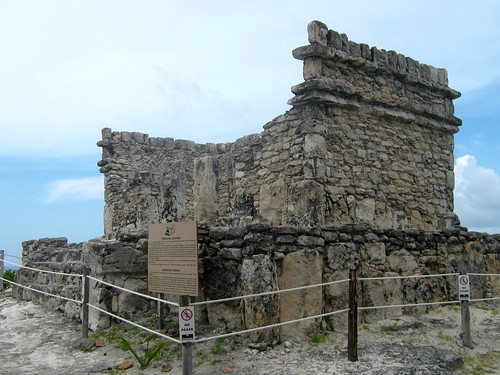 Templo del AlacrÃ¡n. Fonte: Leo Bardo.