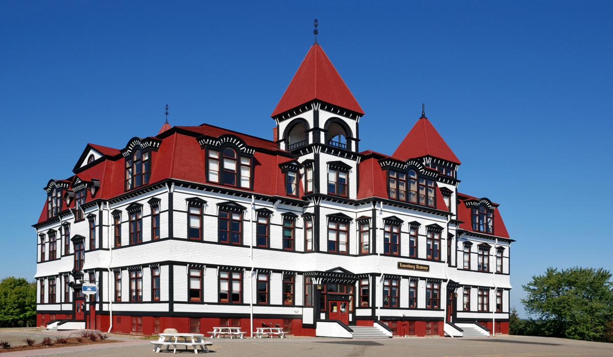 Academia Lunenburg